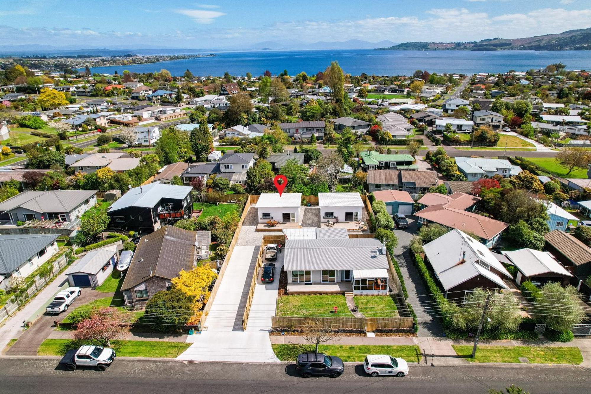 Close To Town & Lake - Lago Taupo Esterno foto